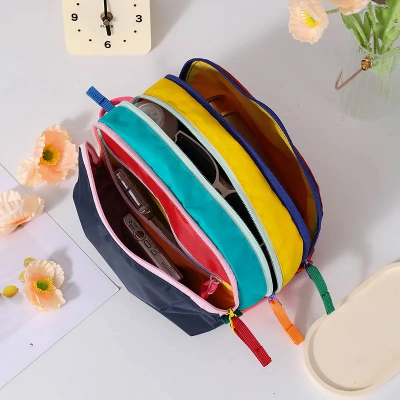 Large Capacity Lightweight Makeup Toiletry Travel Bag Dopamine-Colored Travel Shoulder Bag Waterproof Nylon Toiletry Hanging Bag image 3