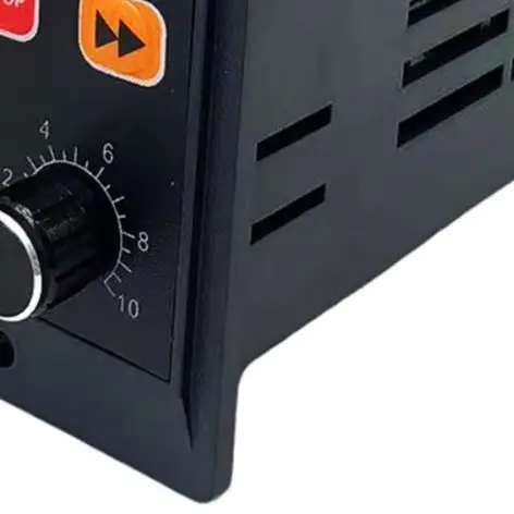 Single phase to three phase VFD inverter for motor speed control 450 750 1 1 kilowatt with overload and short circuit protection
