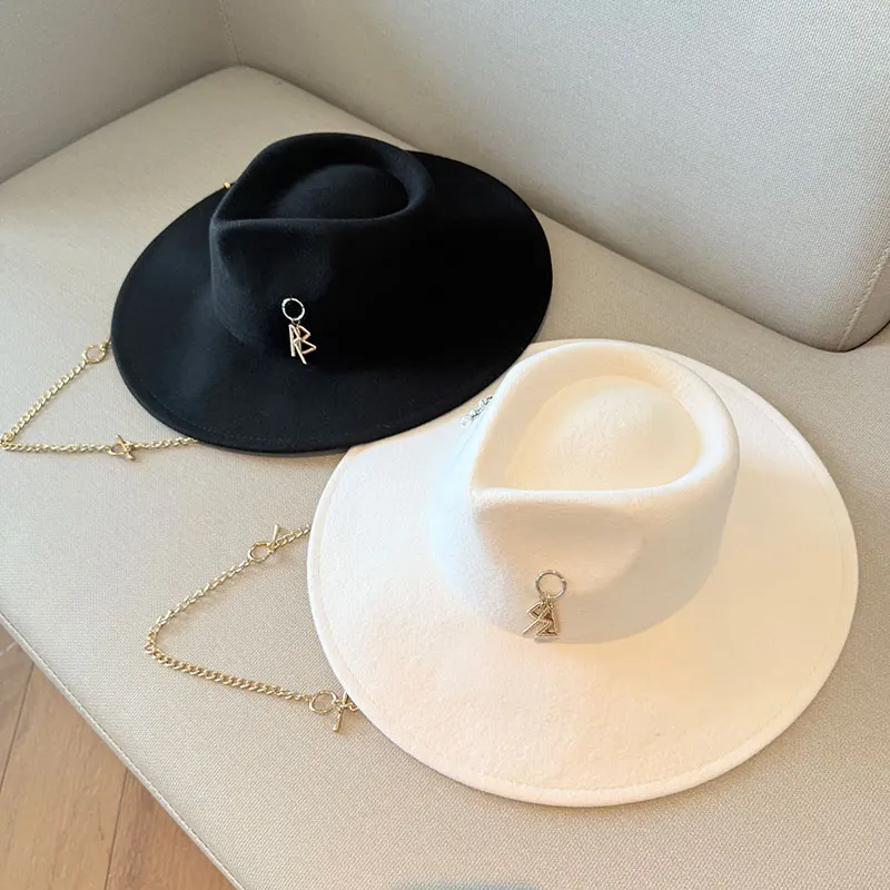 New Trend Winter Fashion RB Letter Cowboy 100% Wool Hat Women Men Panama Jazz Hat Outdoor Warm Holiday Wedding Dinner Luxury Hat