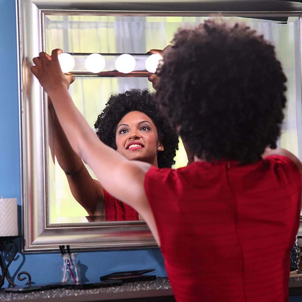 

BHTS-2 Piece 4 Bulb Punch-Free Led Mirror For Makeup Installation Suction Cup Vanity Battery Powered Bathroom Wall Lamp