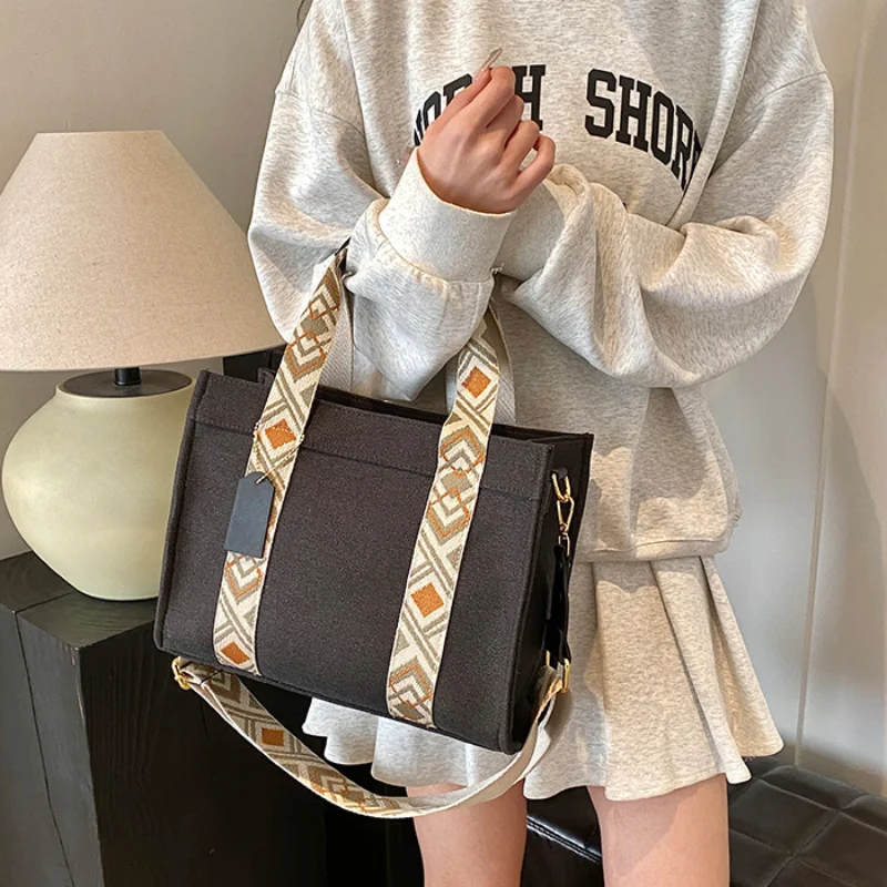 Canvas Patterned Handle Bag Women New Casual Natinoal Style Crossbody Bag Lightweight Large Capacity Commuter Shoulder Bag