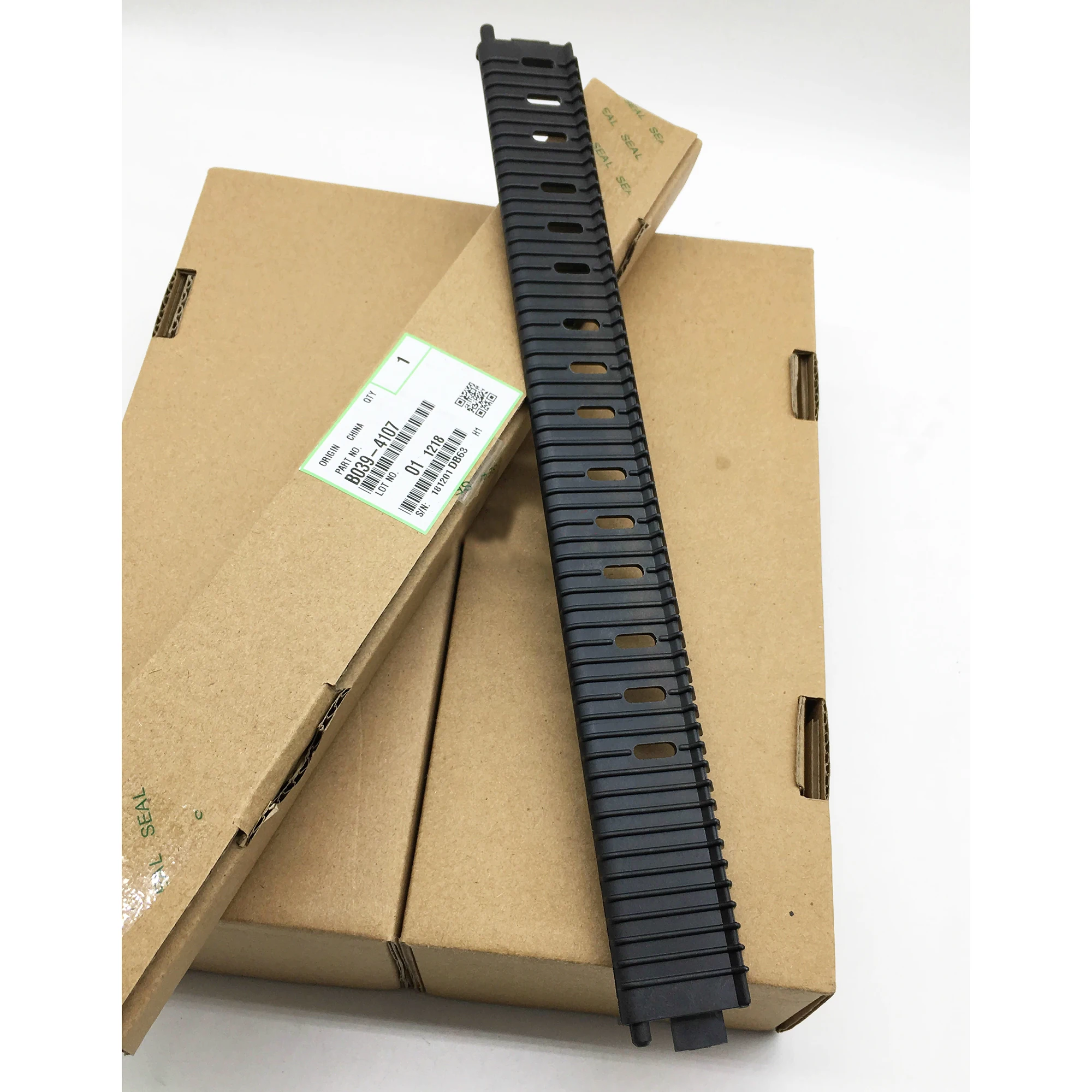 

B0394107 B039-4107 Выходная дверь фьюзера для Ricoh MP 1813 2013 2001 2501 B0394102 B039-4102 Руководство выхода