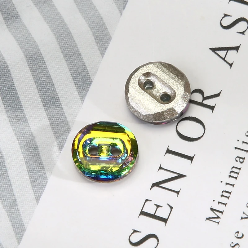 10 Stück Kristall-Diamant-Glasknöpfe für Damen, Kleidung, Hemden, Dekoration, zwei Löcher, Kleiderknöpfe, 10 mm – Detail 8