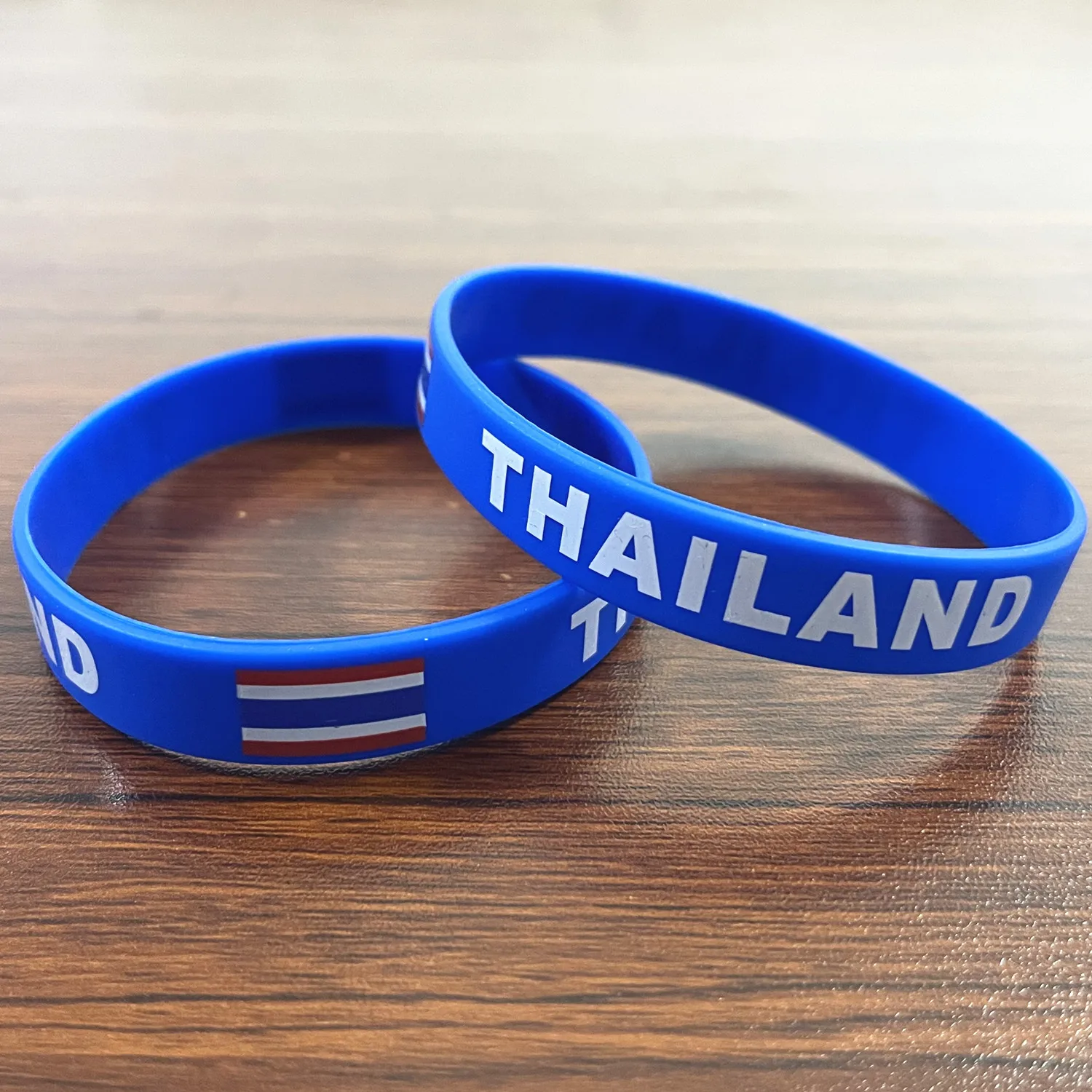 2pcs Thailand Flag Silicone Bracelets Sports Game Wristbands National Wrist Strap for Men Women Rubber Band Fashion Accessories