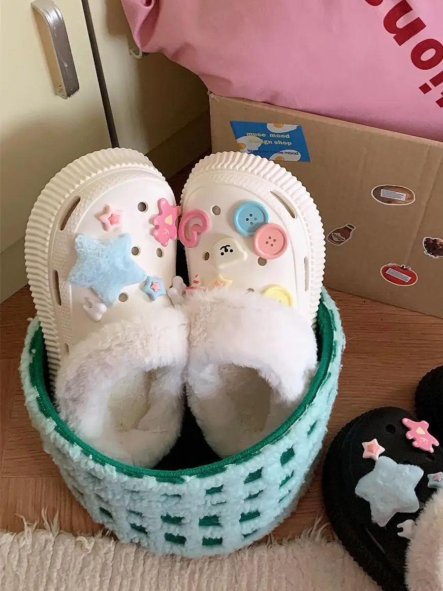 Women Garden Shoes Hollow Out Slippers Soft Cute Plush Hole Shoes Height Increasing Thick Sole Wearing Cotton Outdoor Slippers