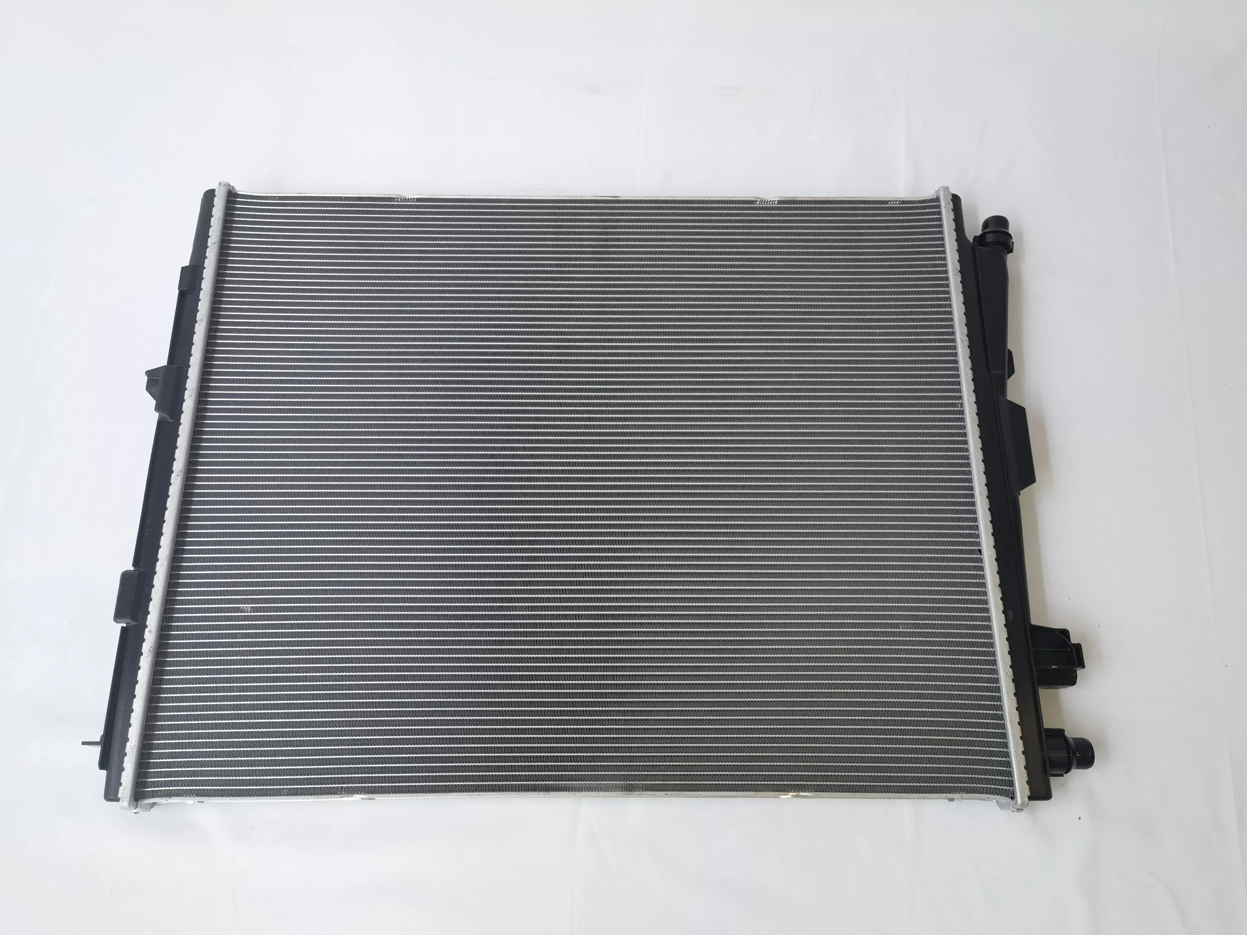 

Hot Auto OEM Parts Cooling System Manufacturer Aluminum 17118666811 Radiator for BMW 3 Series G20 G21