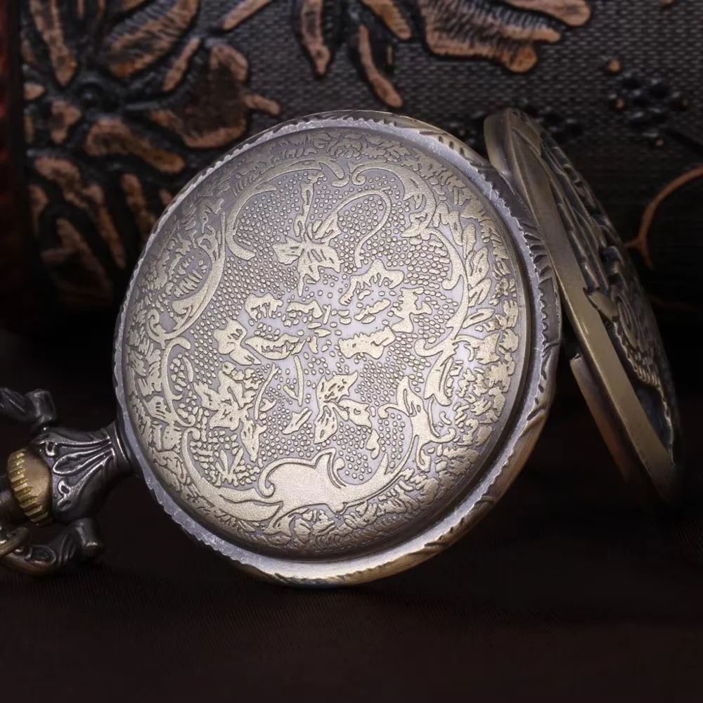 8083Chinese style medium big big pocket watch pocket watch hanging list men and women students wild