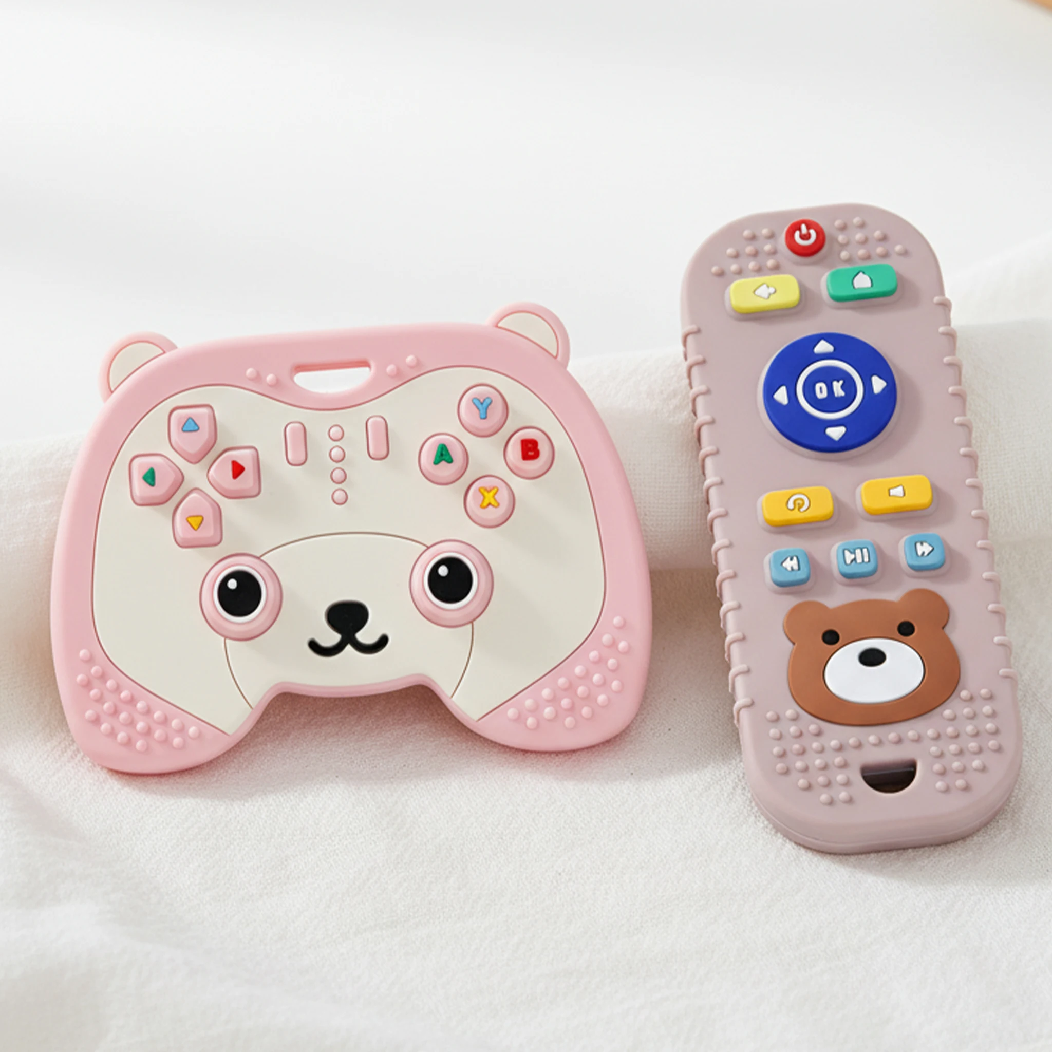 

Набор из 2 силиконовых прорезывателей-пультов для малышей, имитирующих ТВ-пульт, 0-12 месяцев, без БФА, для облегчения боли в деснах, сенсорная игрушка для прорезывания молочных зубов, безопасная