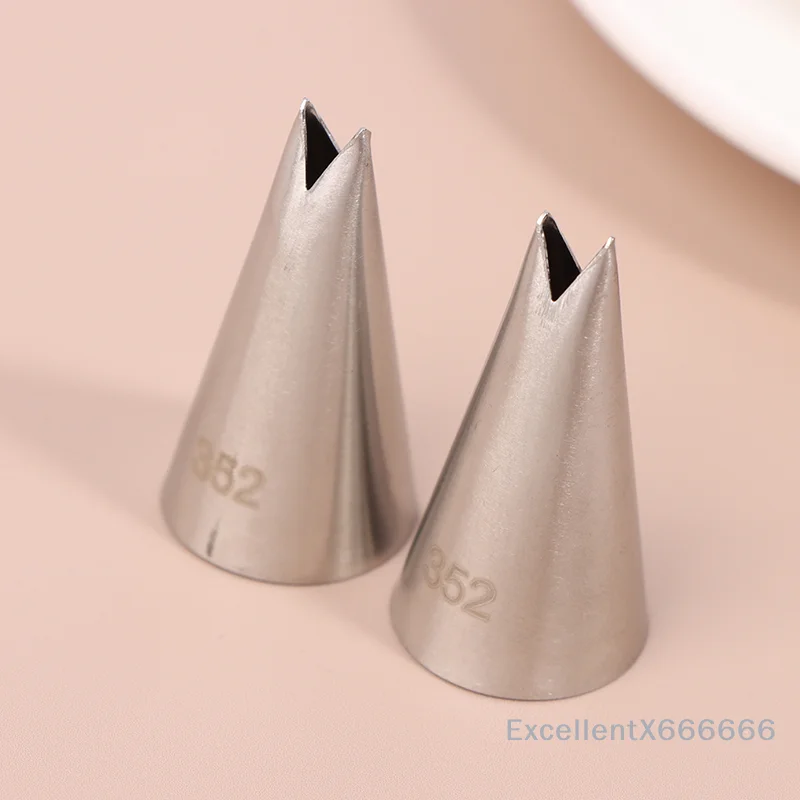 1PC #352 Stainless Steel Rose Leaf Cupcake Decorating Tips Pastry Nozzles for Fondant Leaf Piping Decorations