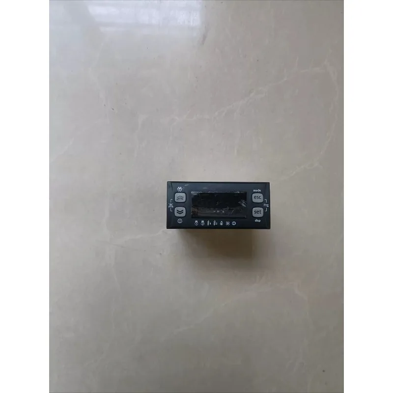 ST542/C Digital Temperature Controller Used Minor Surface Scratches Fully Tested for Industrial Commercial HVAC Control Systems