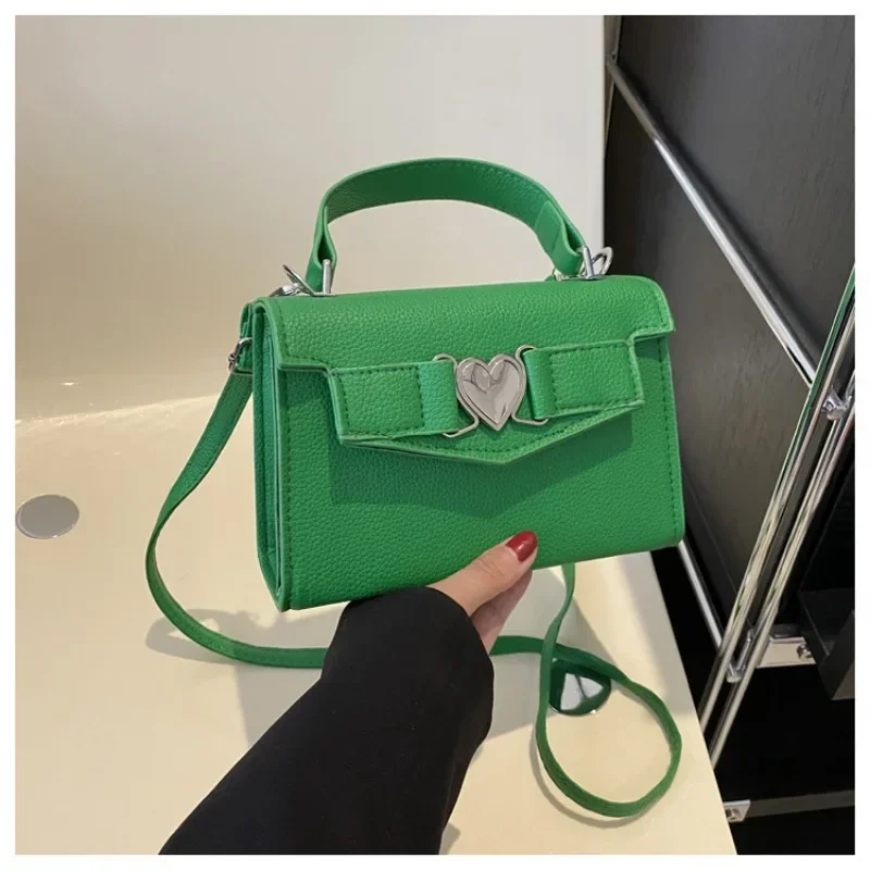 Low price! This year\'s popular texture versatile handbag Korean version single shoulder crossbody love small square bag