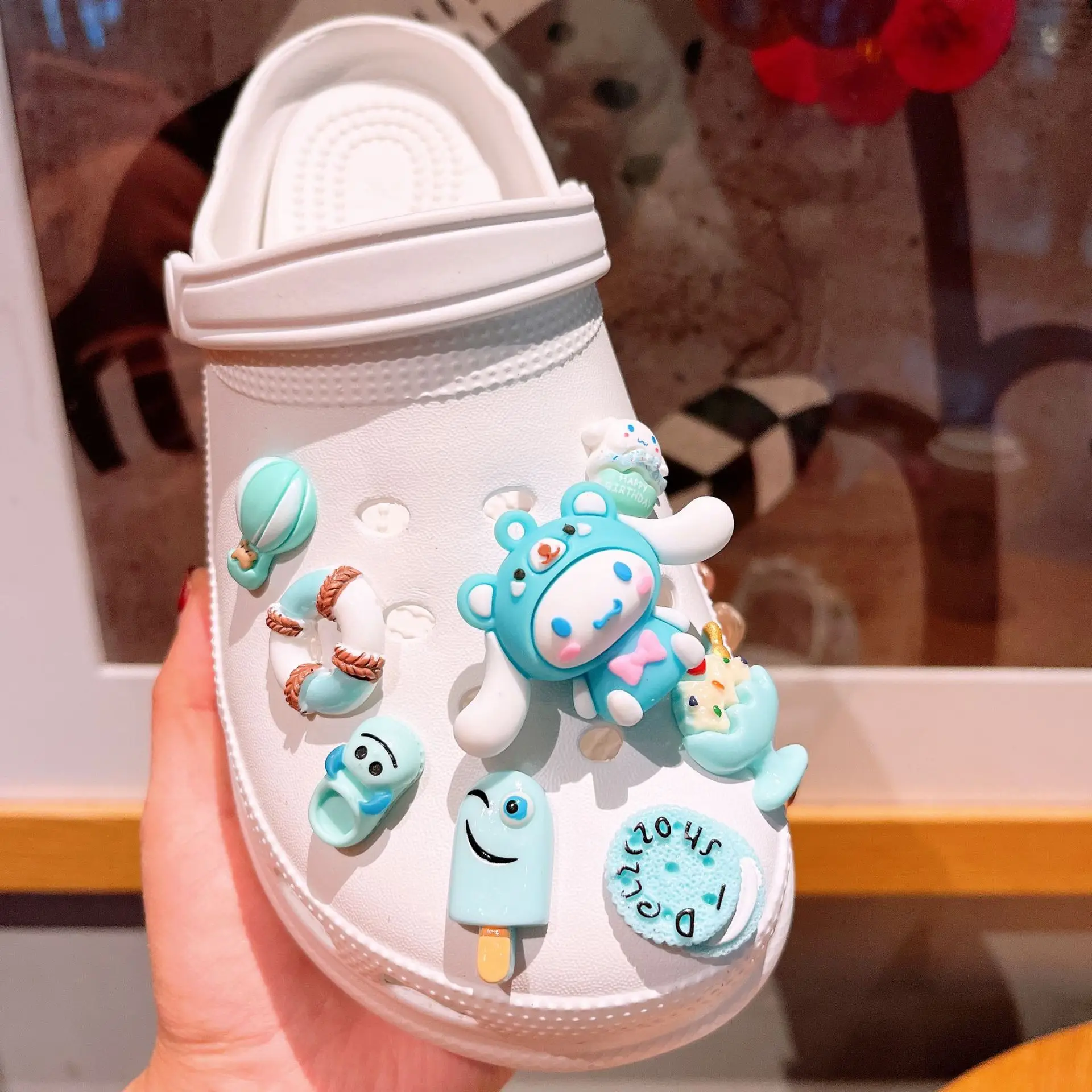 7-8pcs/set sanrio příslušenství bota okouzluje spona sada anime ahoj kočička kuromi cinnamoroll melodie kawaii LED DIY půvab dar