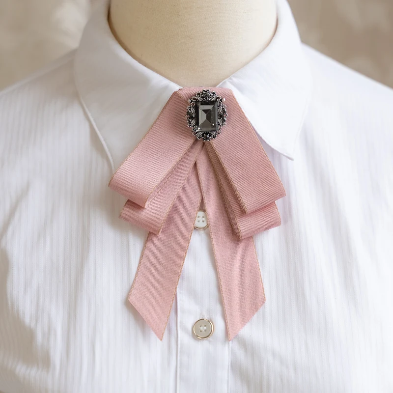 Neue Stoff Fliege Kristall Tuch Kunst Bowknot Brosche College Stil Hemd Kragen Pins Mode Schmuck Geschenke für Frauen Zubehör – Detail 3