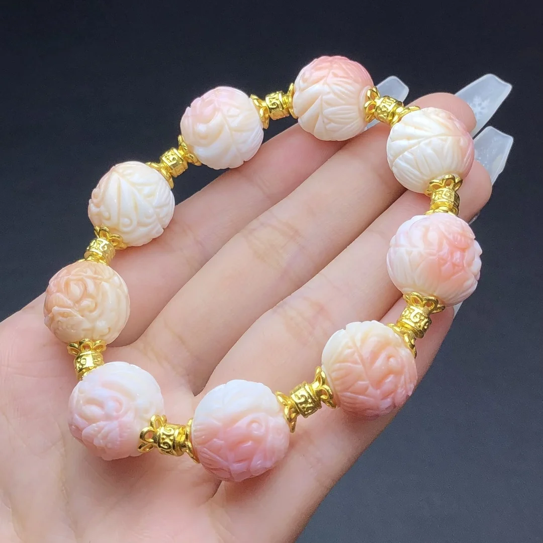 Natural Aliger Gigas Shell Fox Fairy Bracelet Charms Handmade Fortune Energy Mineral Woman Amulet Jewelry Gift 1PCS 11X15MM