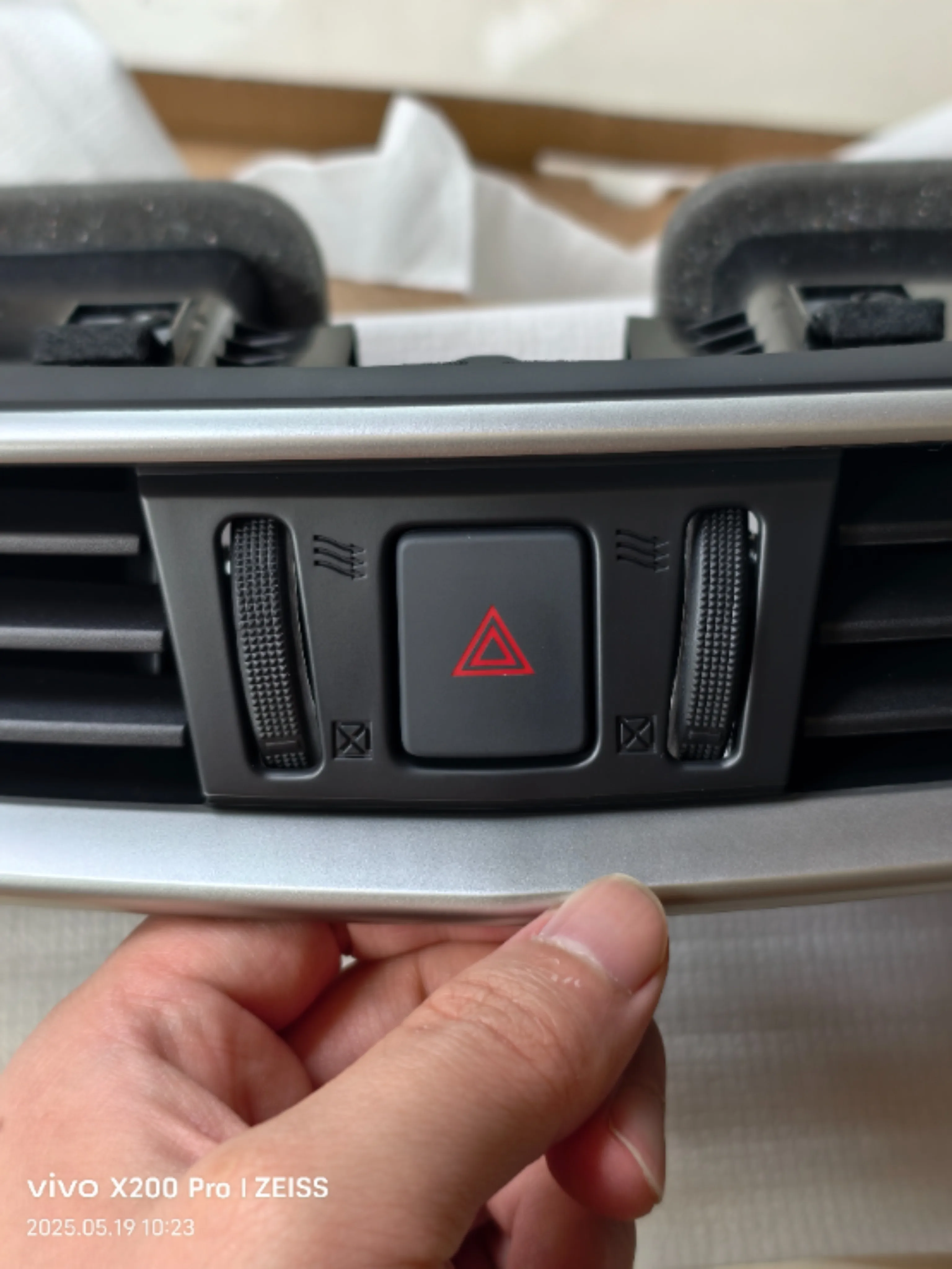 Auto Front Middle Dashboard Air Conditioning Outlet A/C Vent for Nissan X-Trail 2014 2015 2016 Qashqai 2016 2017 2018 2019-2021