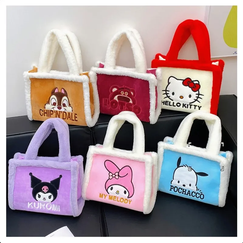 Pluszowa torba Kawaii Hello Kitty Kuromi Pochacco torebka Tote pluszowe torby kurierskie na ramię Lotso wypchany plecak do makijażu prezent