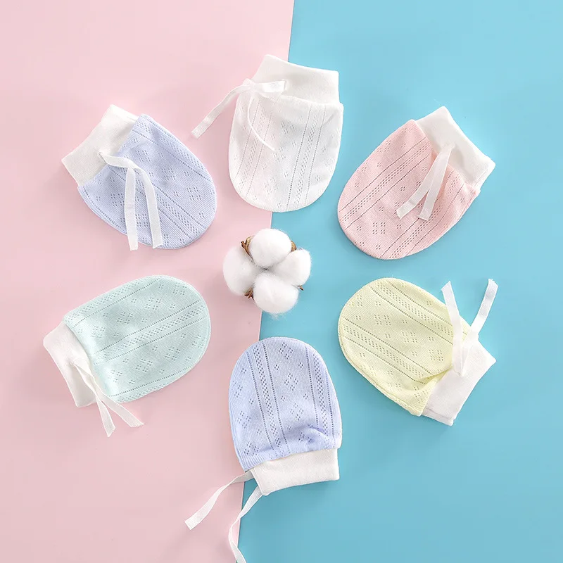 

7×9cm Baby Anti-scratch Face Artifact Gloves Can Bite Newborn Newborns Baby Gloves Mesh Thin Breathable Four Seasons
