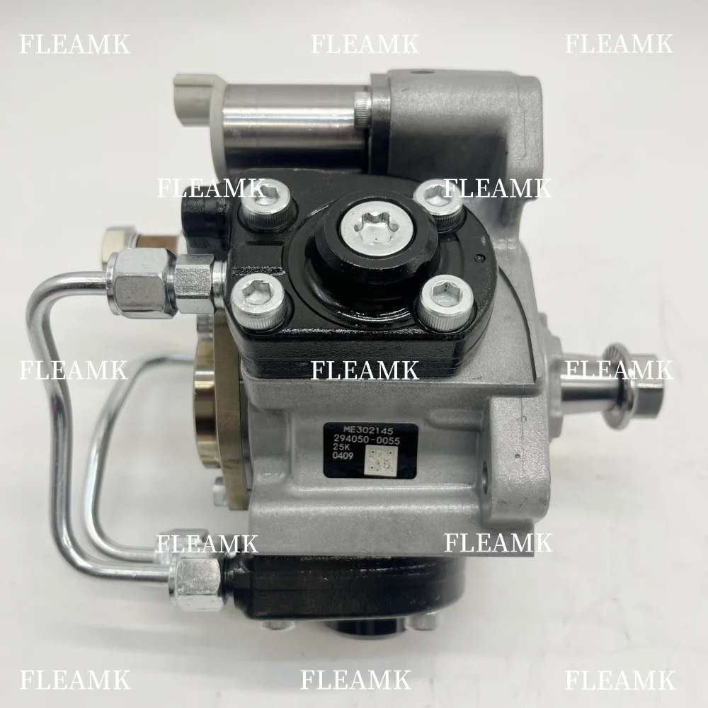 High Quality Diesel Common Rail Fuel Injection Pump 294050-0050 294050-0055 ME302145