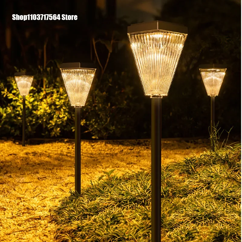 

The new solar lamp home garden villa courtyard atmosphere lighting highlighting the outdoor garden lights