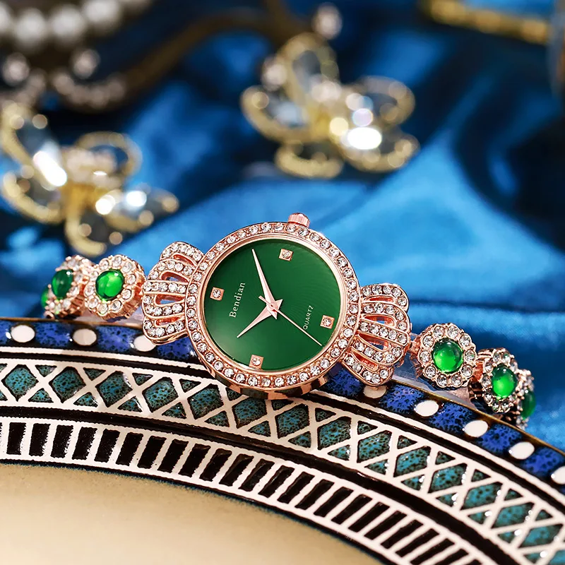 Fashion Luxury Emerald Green Bracelet Rose Gold Women Crown Bracelet Diamond Quartz Watch Dial Watch Girls Gift For Women