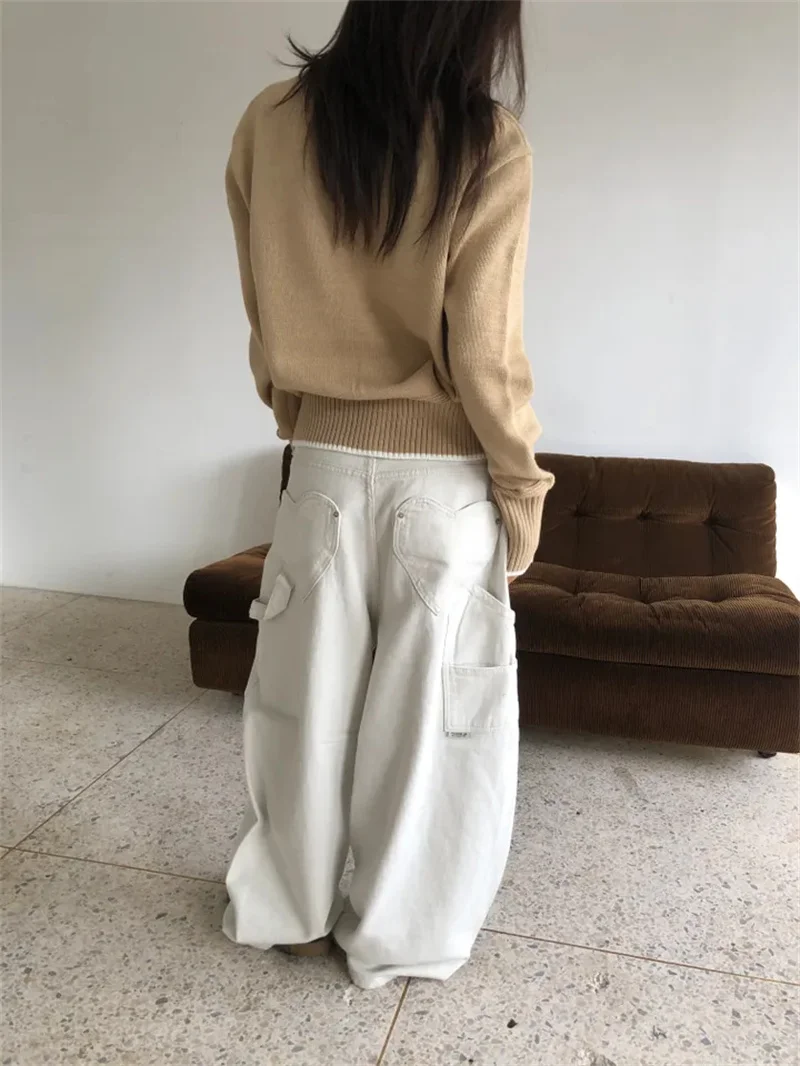 بنطلون جينز نسائي بتصميم حصري للعمل بخصر عالٍ وساق واسعة مع جيب على شكل قلب وقصة فضفاضة للخريف 2025 #5