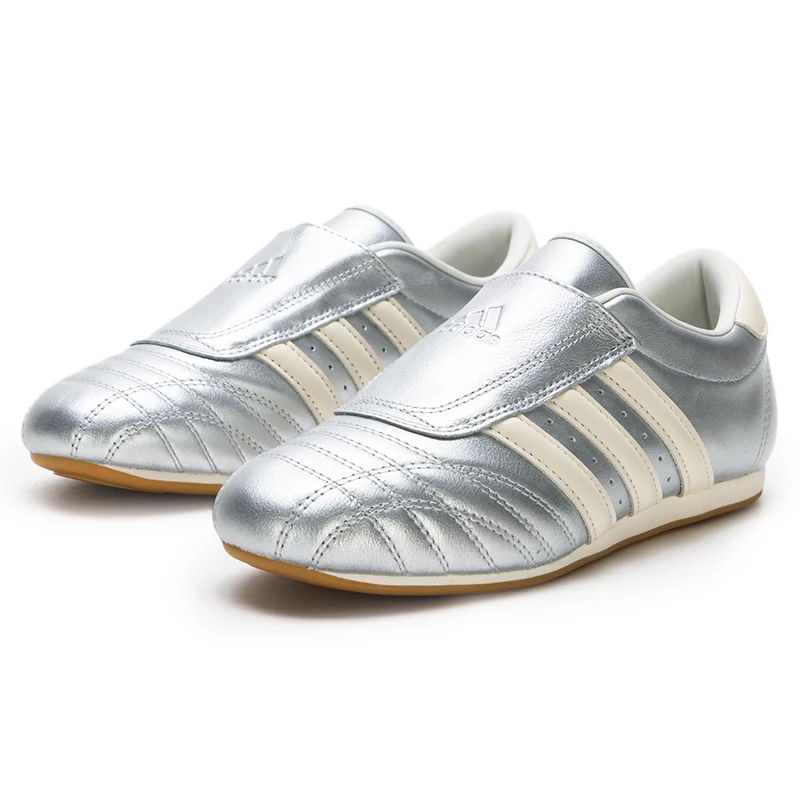 

Женские кроссовки Adidas, уличная тренировочная обувь, износостойкая легкая модная повседневная обувь с низким берцем Js4023