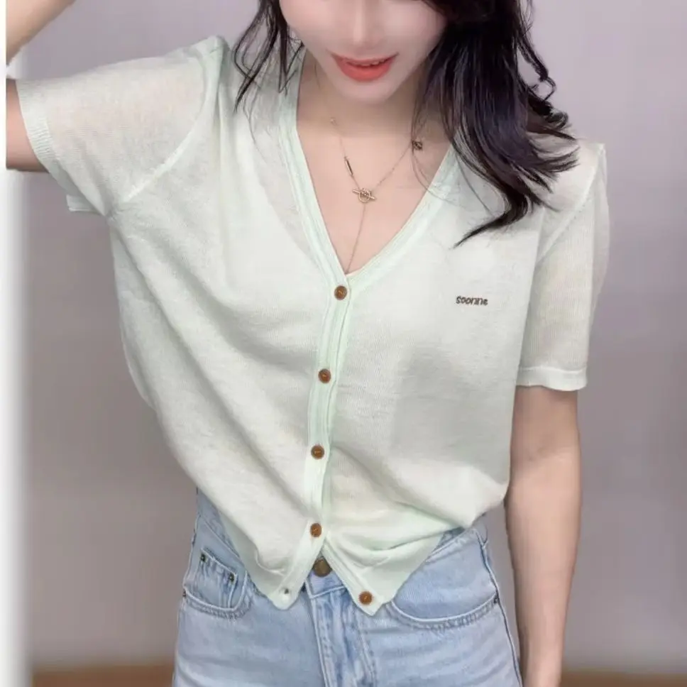 

Summer Short-Sleeved Fashionable Sweater Elegant V Neck Knitted Cardigan for Women French Gentle Work Clothing Thin Women's Top