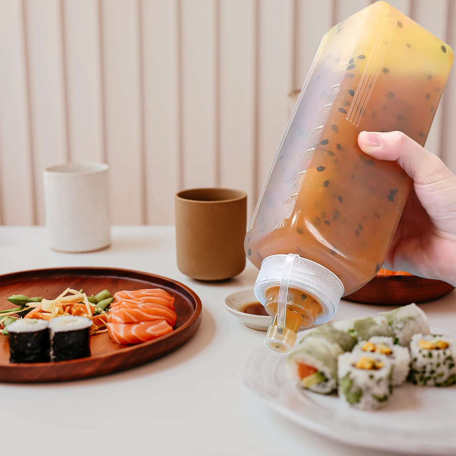 

2Pcs Transparent Plastic Condiment Bottles Squeeze Dispenser for Ketchup Mustard Olive Oil Salad Dressing Sauce Container