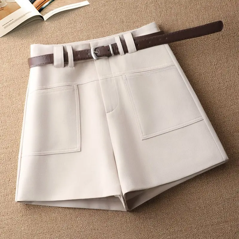 High-end Wide-leg Pants for Women in Spring Summer Design Casual Slim Suit Shorts Small Person Wearing High-waisted A-line Pants