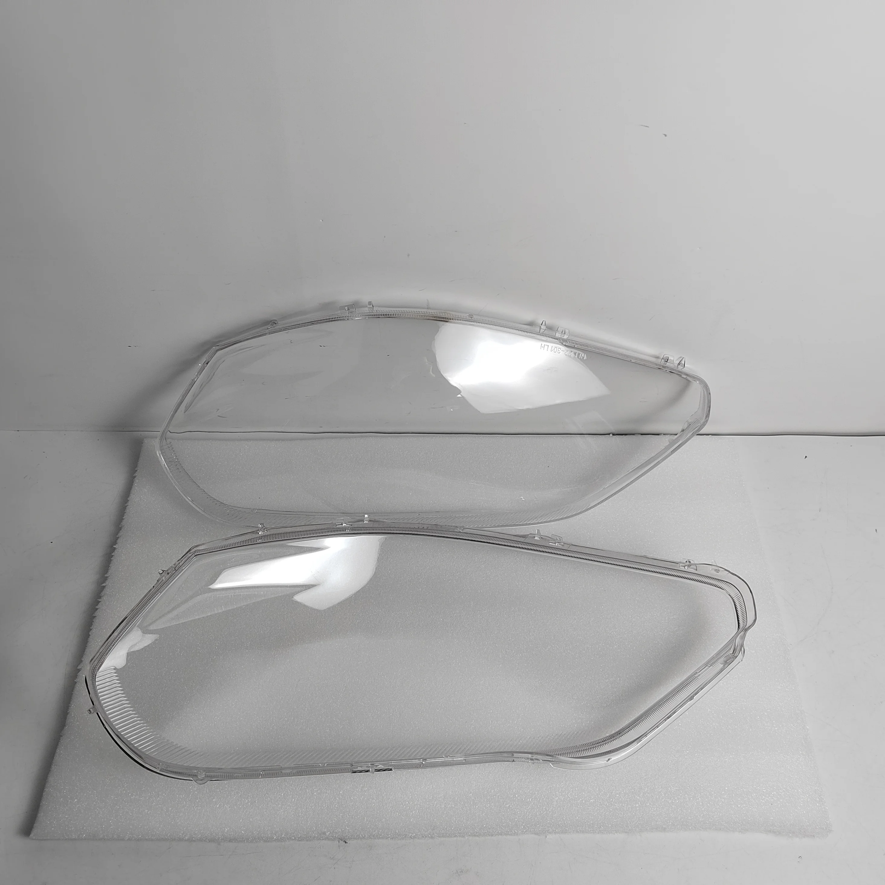 A Pair Car Lamp Cover For Toyota Mark GX110 GX115 JZX110 JZX115 2001 to 2005