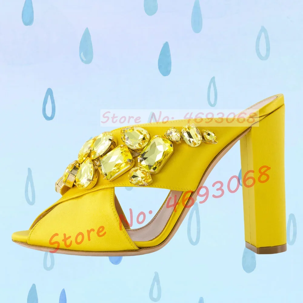 

Gems Silk Chunky High Heels Slippers Women Luxury Cross Strap Rhinestone Mules Ladies Stylish Summer Bling Open Toe Party Shoes