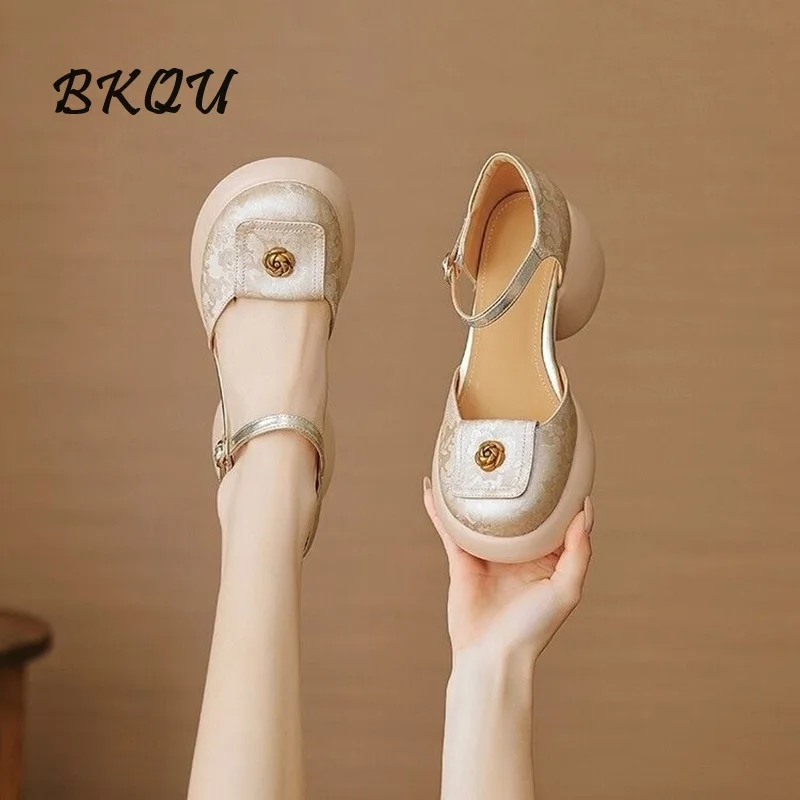BKQU 2024 Round Head Single New Chinese Style Embossed Soft Leather Hollow Head One Line with Sandals Fashion Thick Sole Heel
