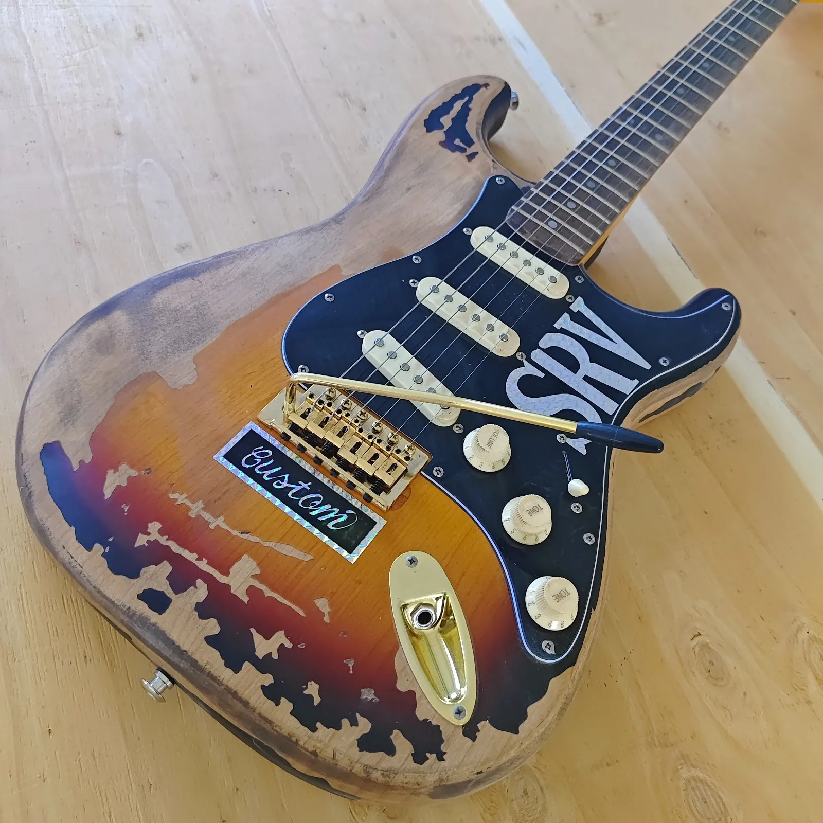 2026 HOT High quality  E Guitar Sunburst  Alder Body & maple neck