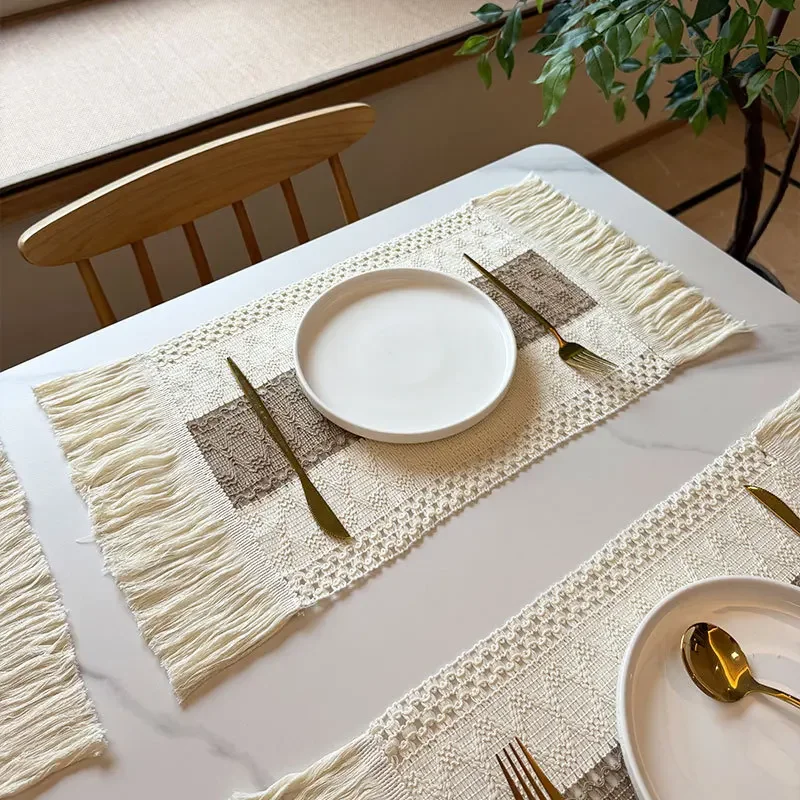 Bohemian Cotton Linen Woven Placemat, INS Tassel Heat Resistant Mat, Vintage Cotton Thread Decor Pad for Christmas Table Decor
