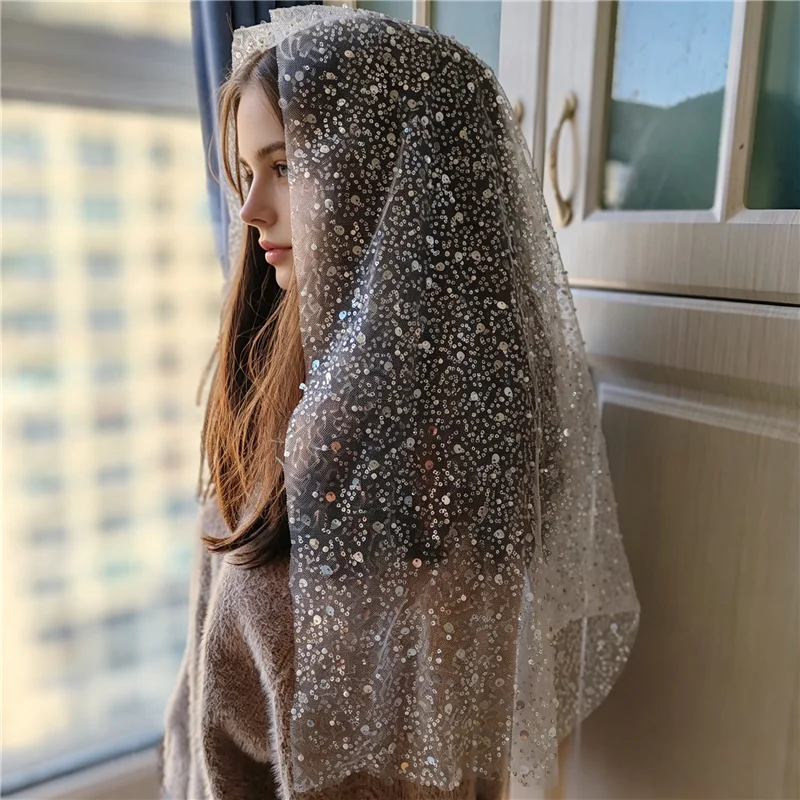 Velos de novia Vintage Mantilla Chantilly brillantes para misa latina, cubierta para la cabeza de mujer, lentejuelas con cuentas, perlas blancas plateadas en forma de D