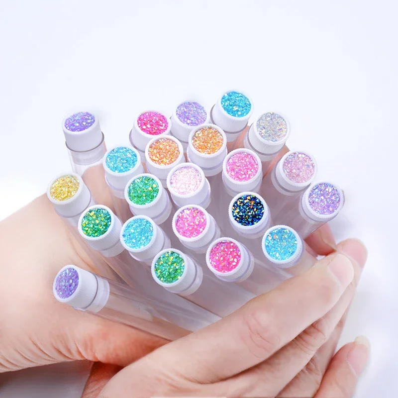 20 pz Spazzole Per Ciglia Vuote Tubi Riutilizzabili Mascara Per Ciglia Bacchetta Contenitore Sparkling Lash Spoolies Pettini Boccetta A prova di Polvere caso