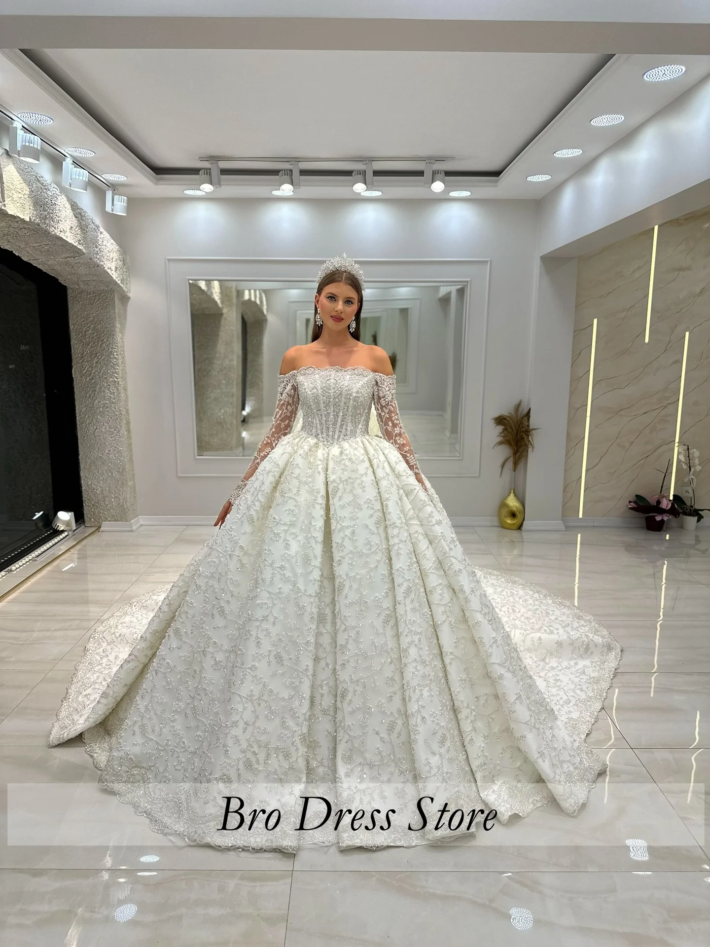 Customized Luxury Off Shoulder Wedding Dress Long Sleeve Lace Bridal Gown Beaded Sparkle Wedding Dress With Vestido De Novia
