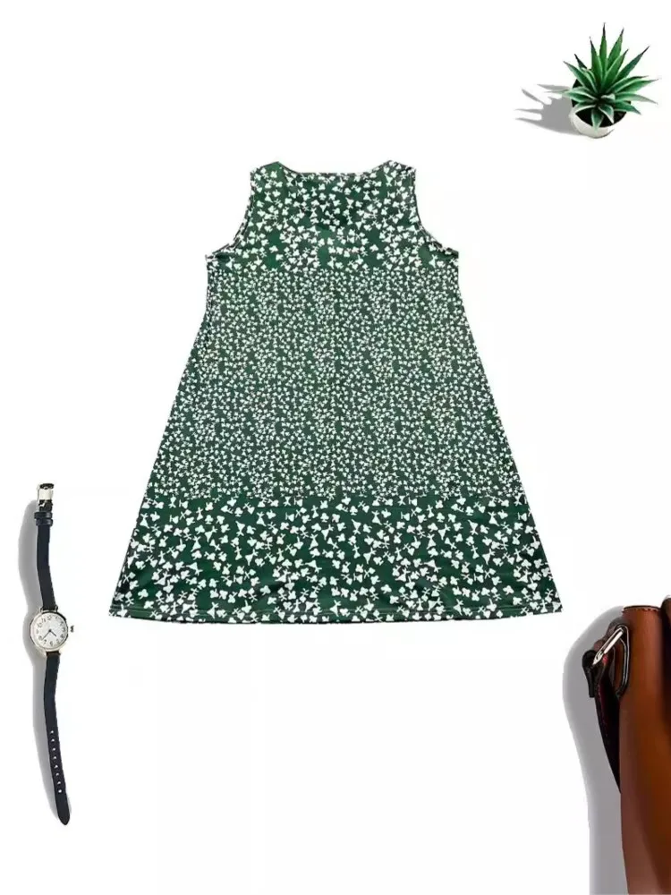 جديد 2025 فستان صيفي مطبوع برقبة على شكل حرف v بدون أكمام فضفاض ميدي فساتين نسائية غير رسمية على شكل حرف a ملابس نسائية أنيقة للشاطئ للسيدات