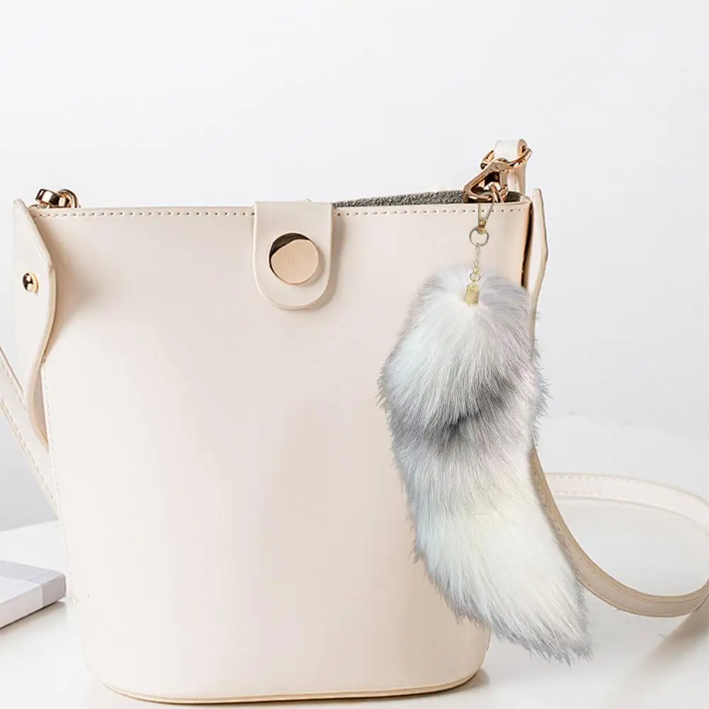 

Faux Fur Keychain Soft Faux Raccoon Tail Keychain Stylish Backpack Ornament Bag Decoration Artificial Fur Pendant for Keyring