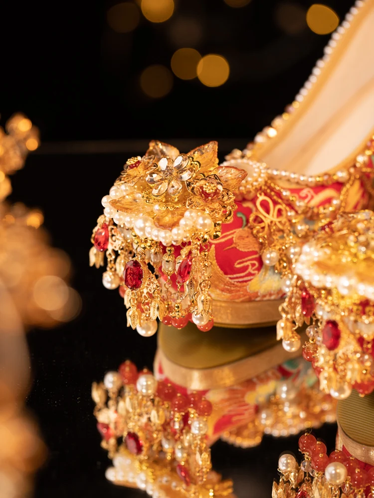 High Quality Handmade Chinese Style Xiuhe Wedding Shoes Height Increasing Heavy Work Beaded Hanfu Ancient Bridal Embroidered