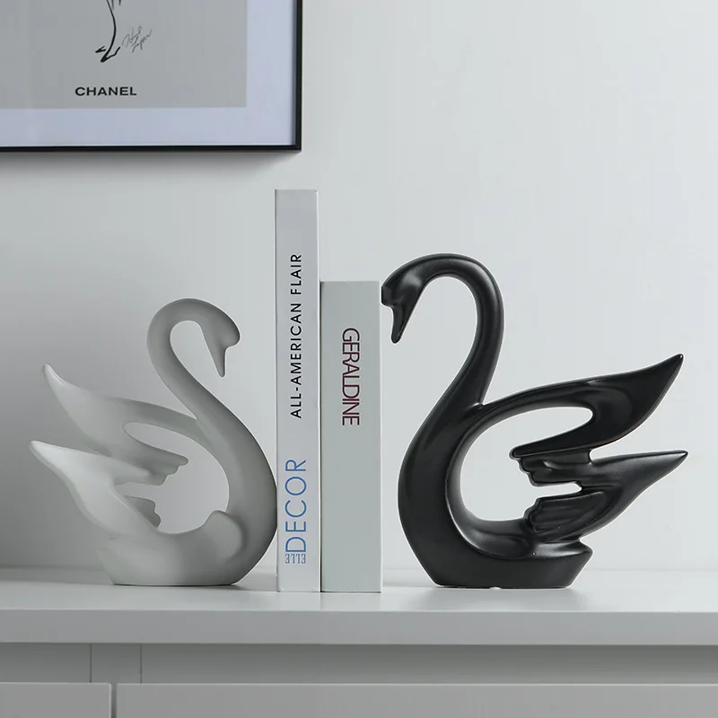 2pcs/set of Ceramic Couple Black and White Swan Figurine Wedding Gift Home Decoration Living Room Office Friend