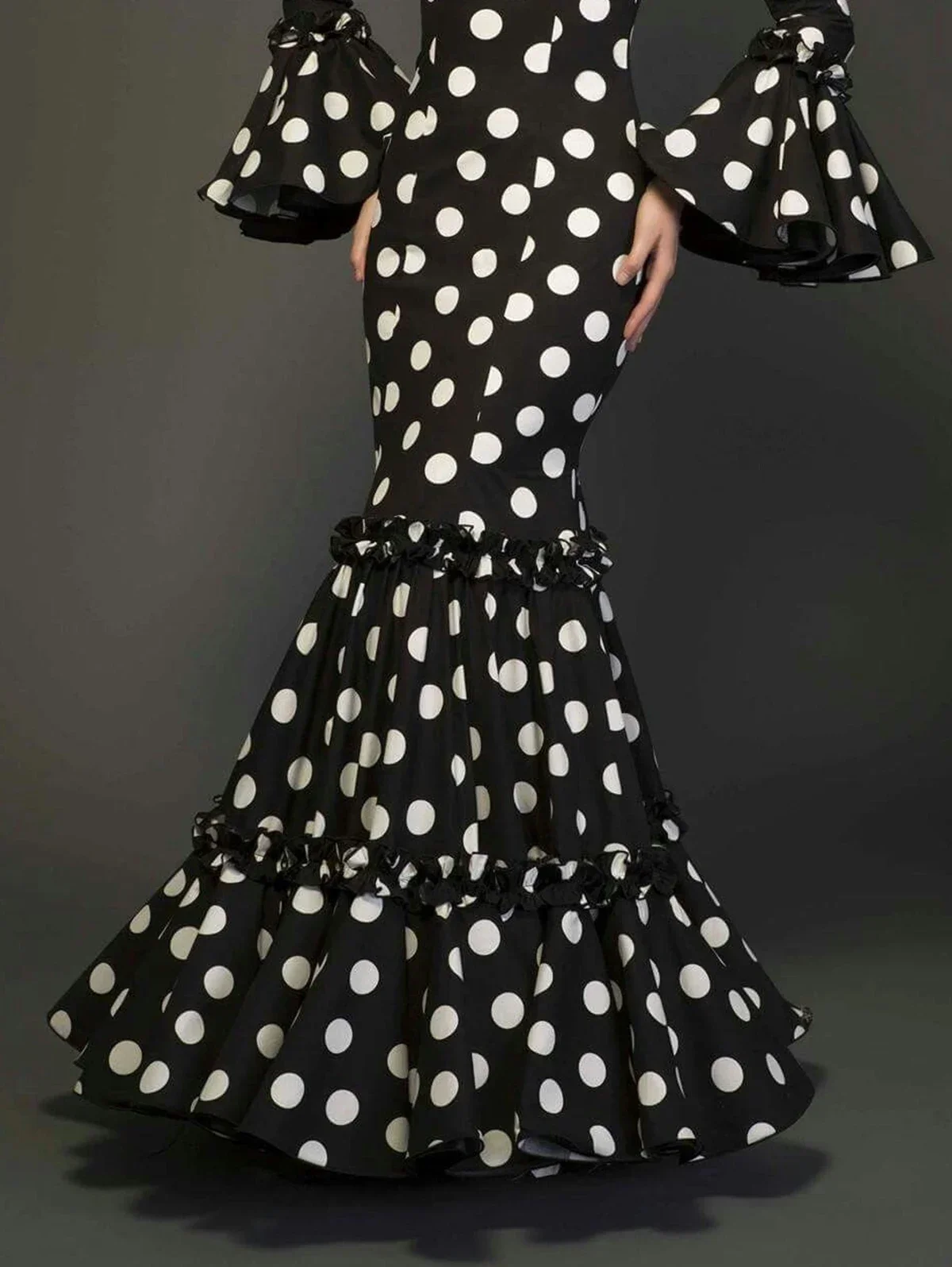 Elegant Ladies Dress Fashionable Trumpet Sleeves Polka Dot Decoration Cascading Ruffle Hem Sexy Fishtail Ladies Evening Dress