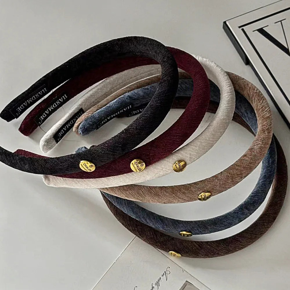 

Autumn/Winter New Arrivals: Minimalist Chanel-Style Hairband Velvet Fabric Headpiece Versatile Hair Accessory for Women