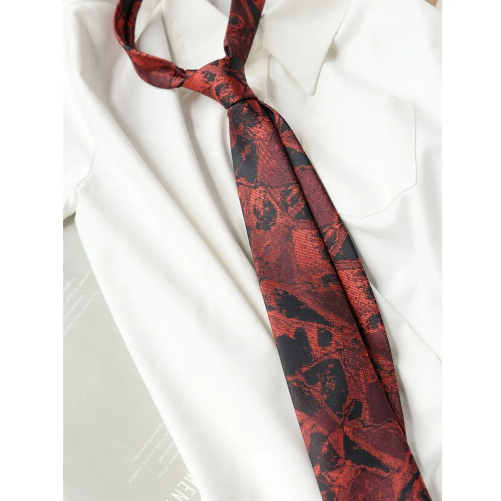 Textura de pedra exuberante gravata com nó à mão cor café roxo high-end sensação padrão escuro versátil camisa jk para mulheres e homens artístico