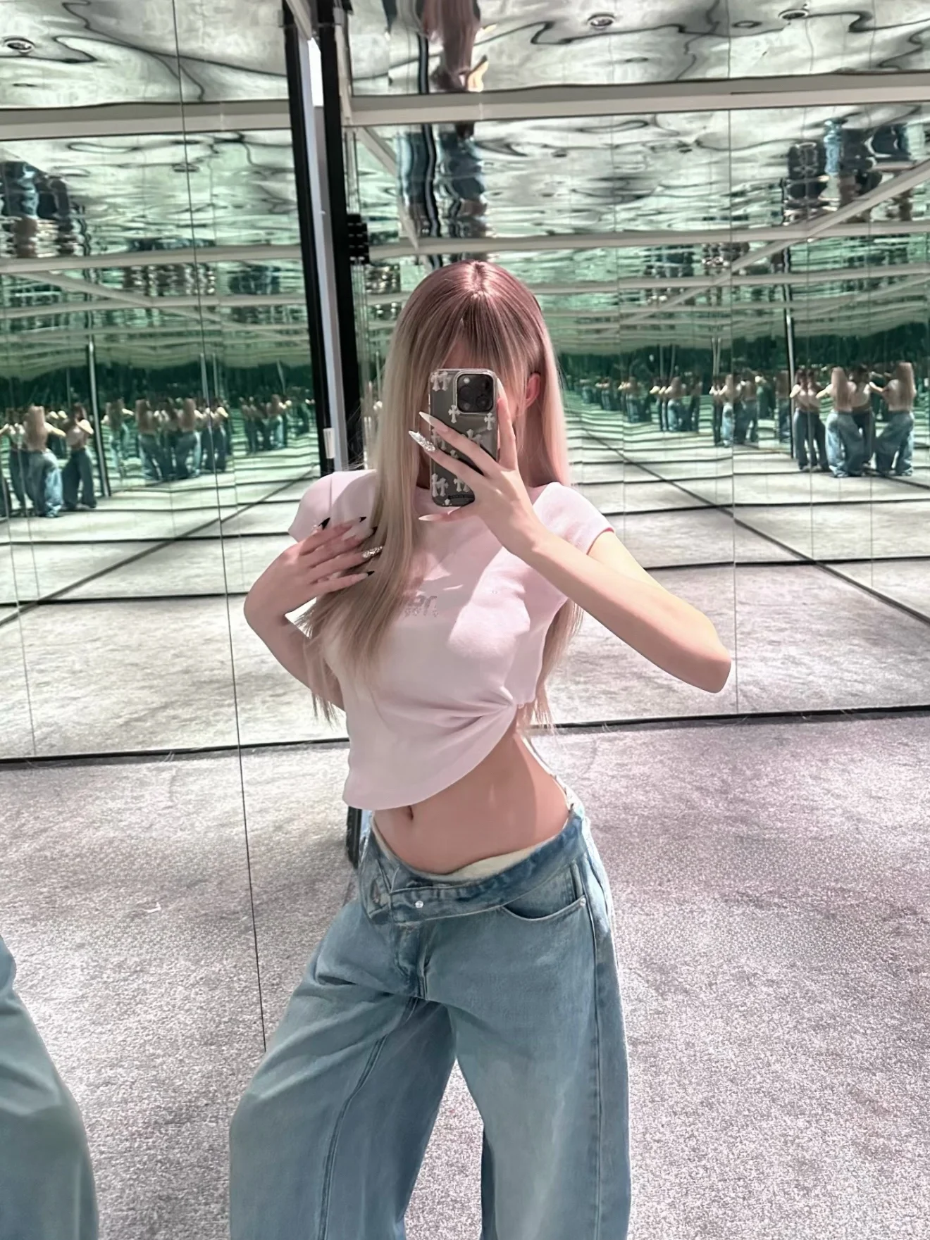 

Yonezu 26SS Slim Fit Short Sleeve T-Shirt Women's Fashionable Hot Girl Style Cotton Top with Rhinestones Short Length Pink