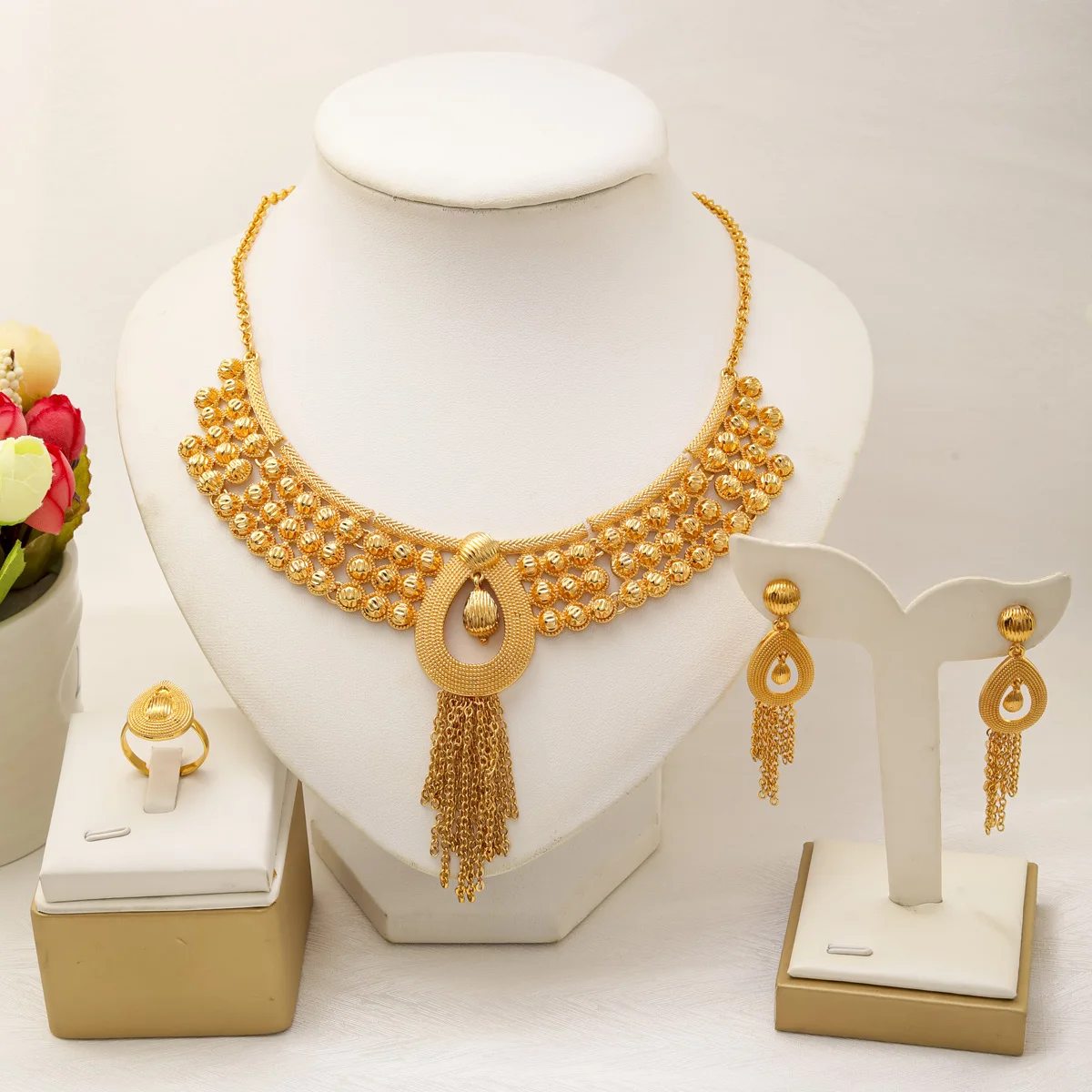 Luxury Dubai Gold Color Nigerian Jewelery Sets for Women Copper Jewellery Earrings Ring African Wedding Bridal Necklace