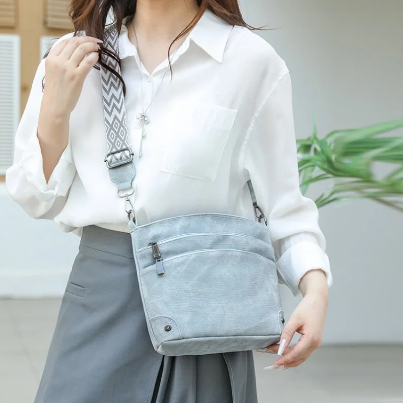 

Женская модная большая сумка из тонкой кожи со съемной сумкой и просторным интерьером для офисных рабочих дней ​