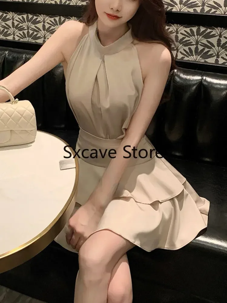 女性のためのエレガントなサテンのドレスセット,2ピース,ノースリーブ,ショートトップとミニスカート,パーティー,黒,韓国,夏,2023