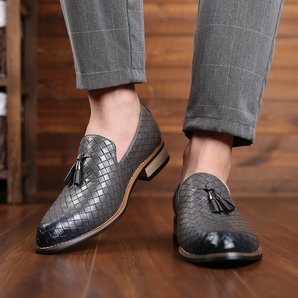 Man Fashion Tassels Loafers Shoes Comfortable for Men Wave Leather Casual Slip-on Wedding Party Shoe Spring Autumn