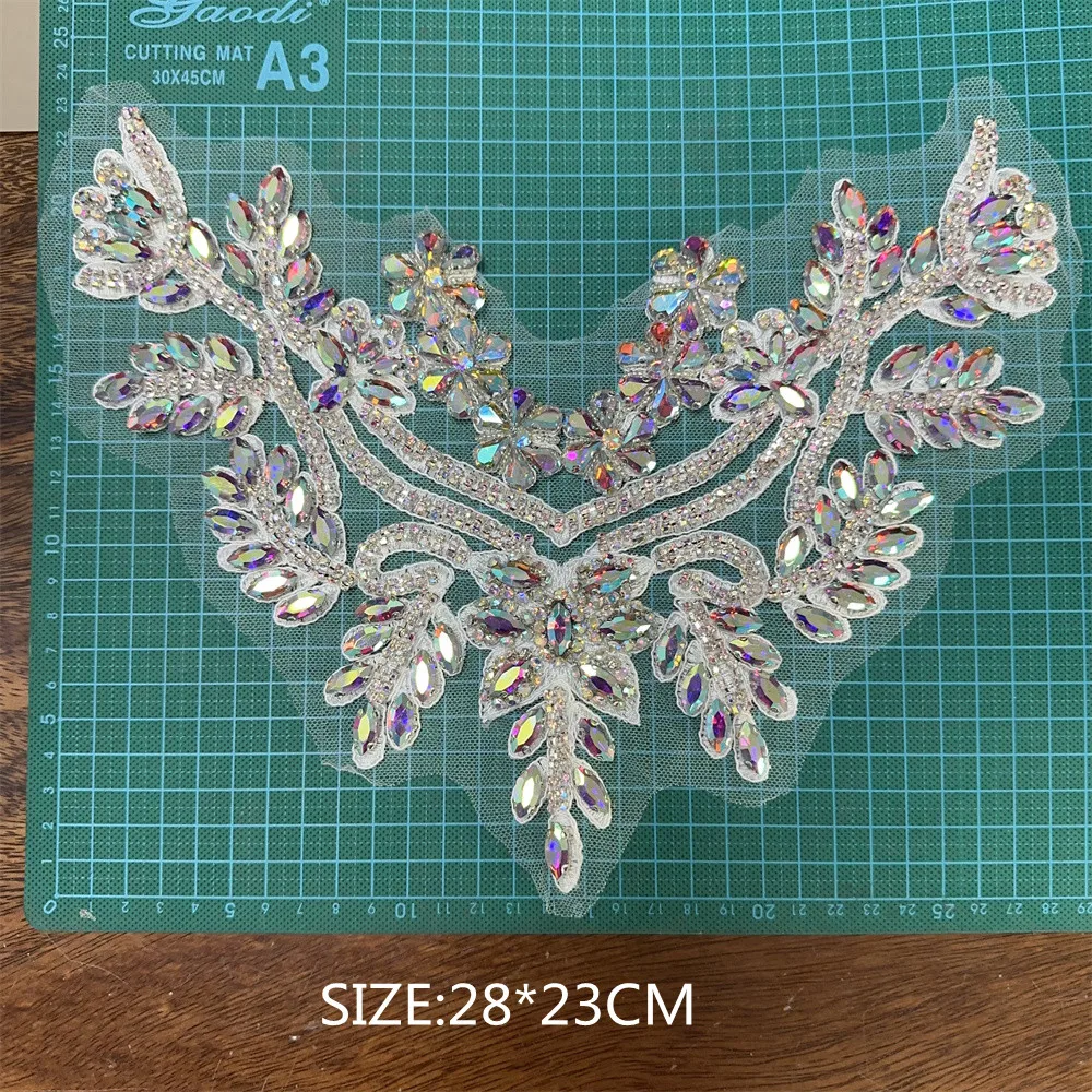 Wholesale Handmade Fashion Glass Beaded Bodice Rhinestone Applique Crystal Patches
